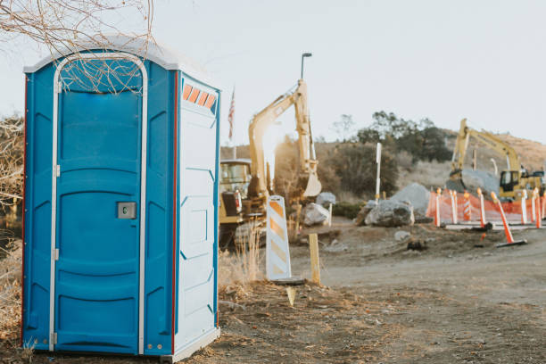 Best Luxury portable toilet rental  in Hesston, KS